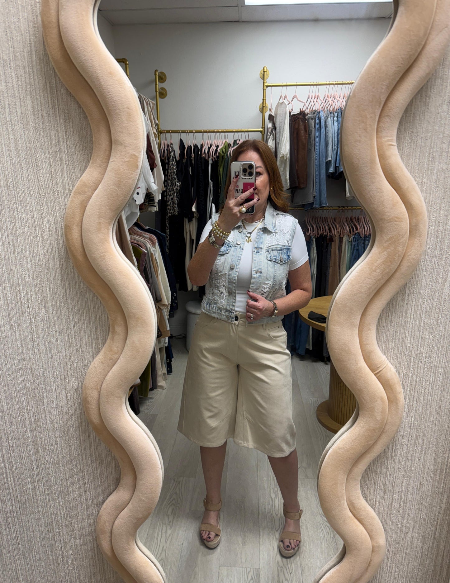 Renata Vest