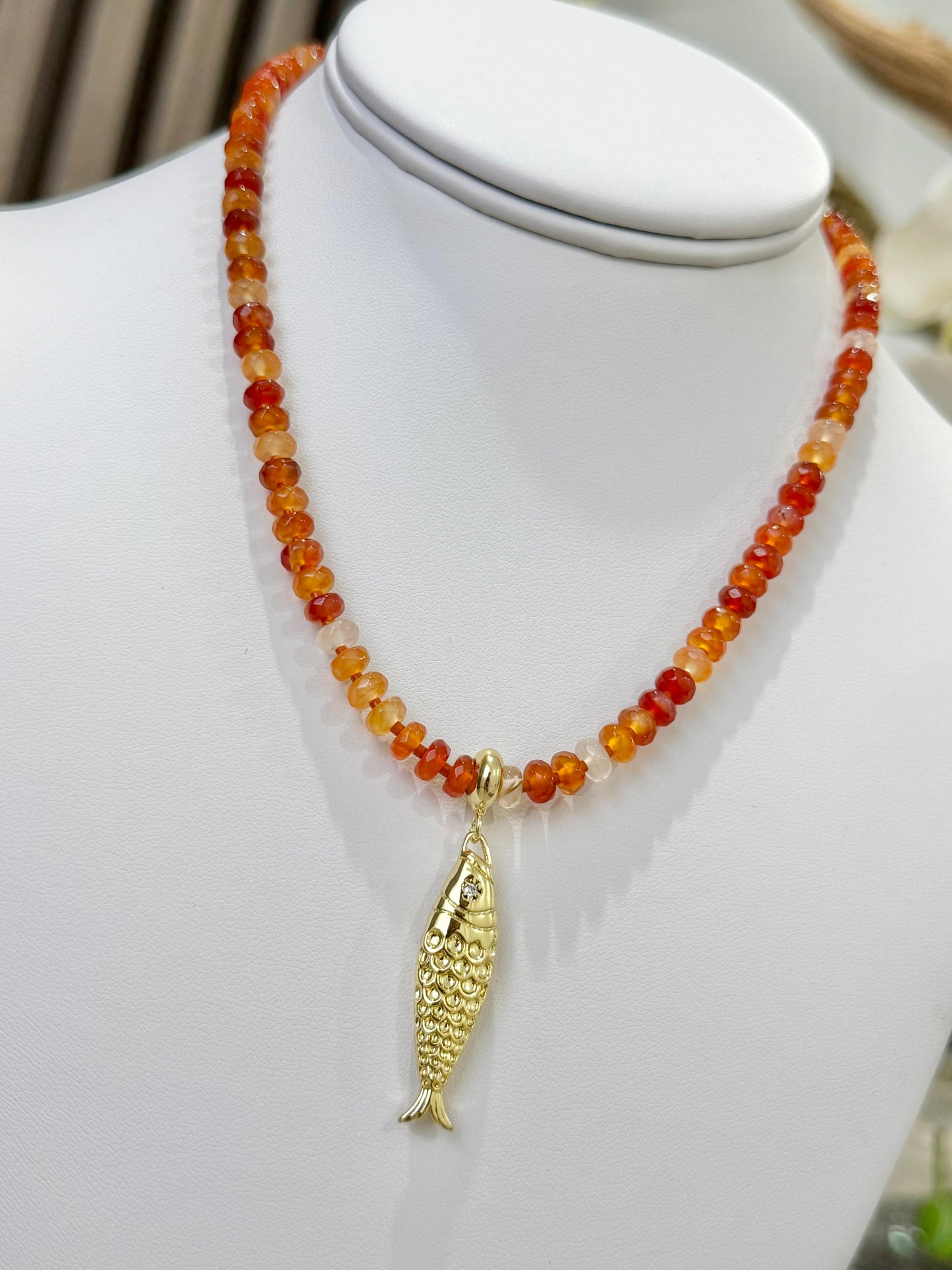 Ágate fish necklace