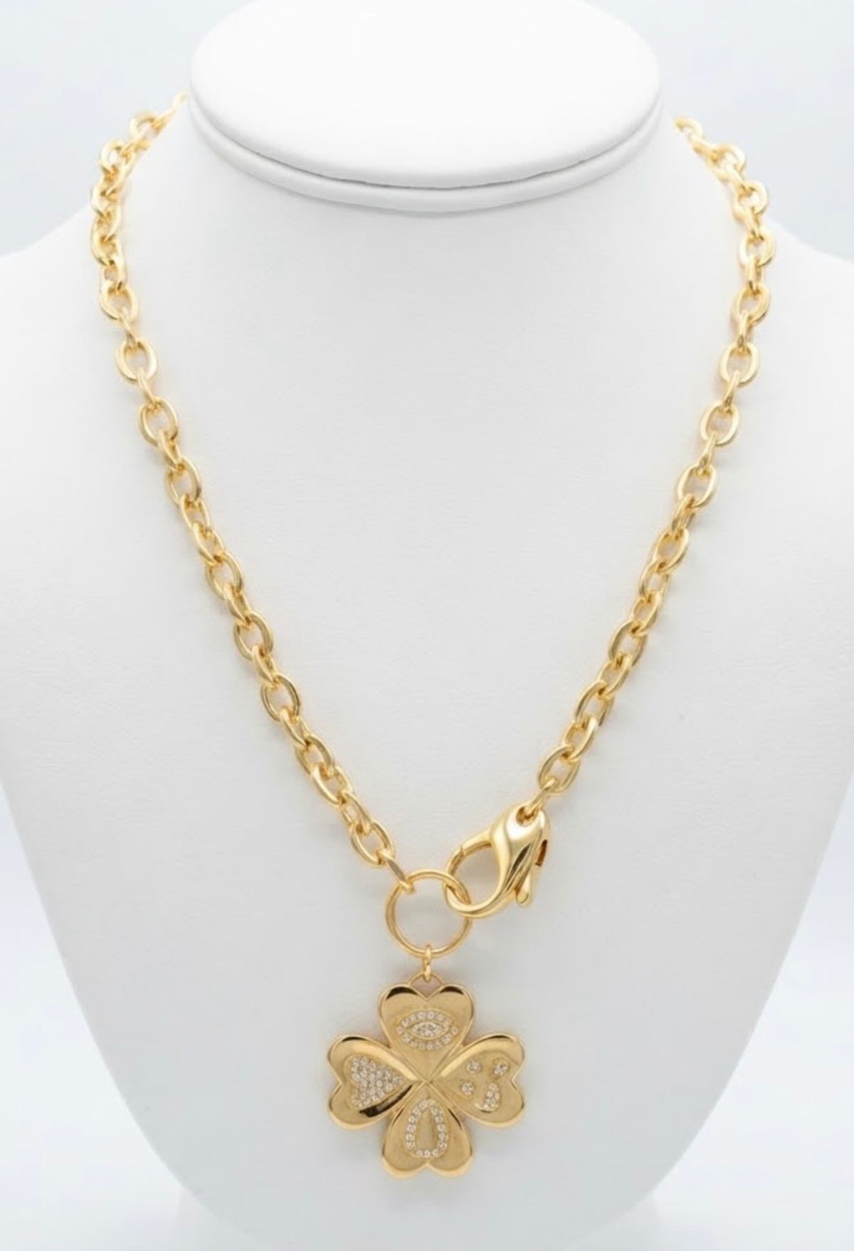 Clover necklace